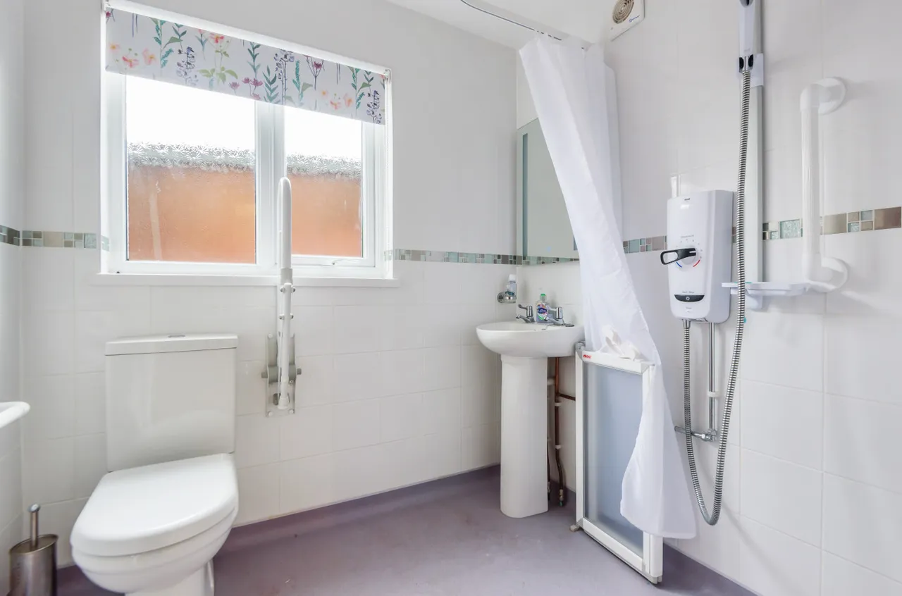Priory Road, St Denys, SO17, photo 7