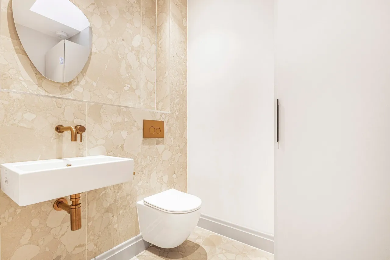 Lynwood Close, South Woodford, E18, photo 16
