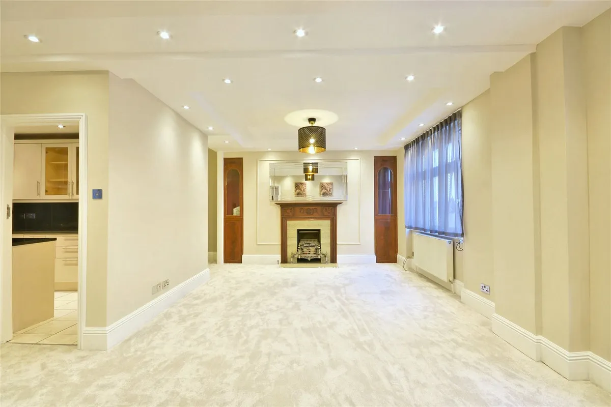 Hall Road, London, NW8, photo 2