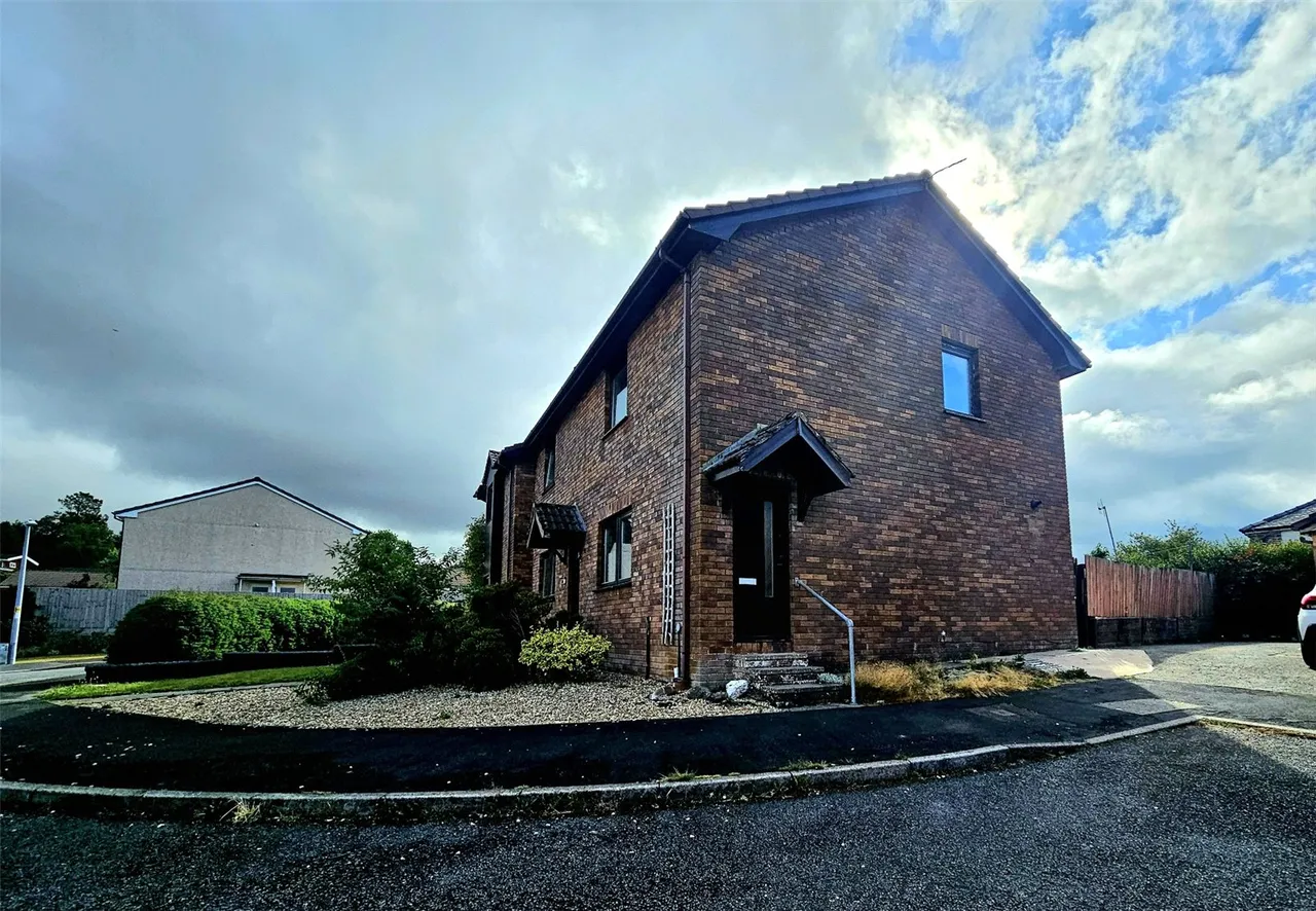 2 bed house to rent — Maes Cottage Estate, Rhayader, LD6 5PP