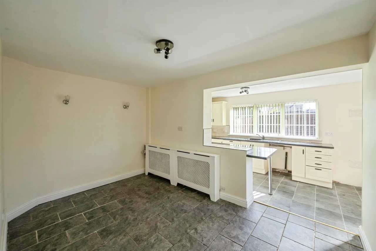 Crookes Broom Lane, Hatfield, DN7, photo 11