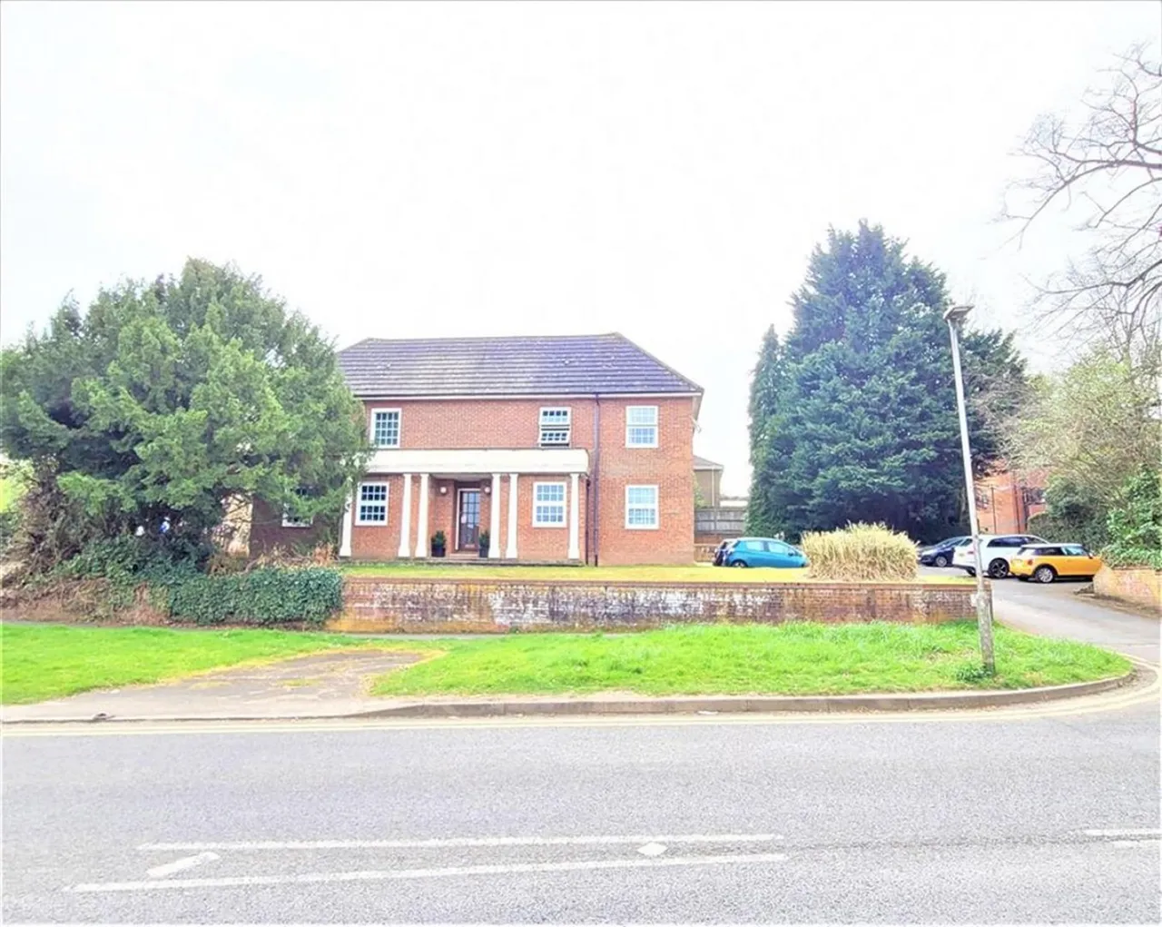 1 bed flat to rent, Crowthorne Road, Bracknell, RG12