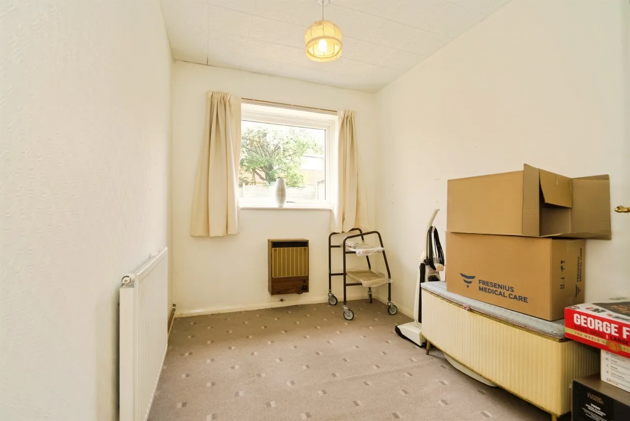Cedar Close, Royston, Barnsley, photo 9