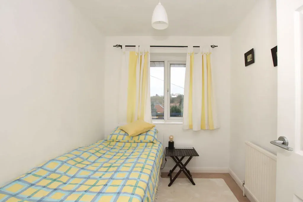 Primrose Hill, Kings Langley, Hertfordshire, WD4 8HX, photo 7