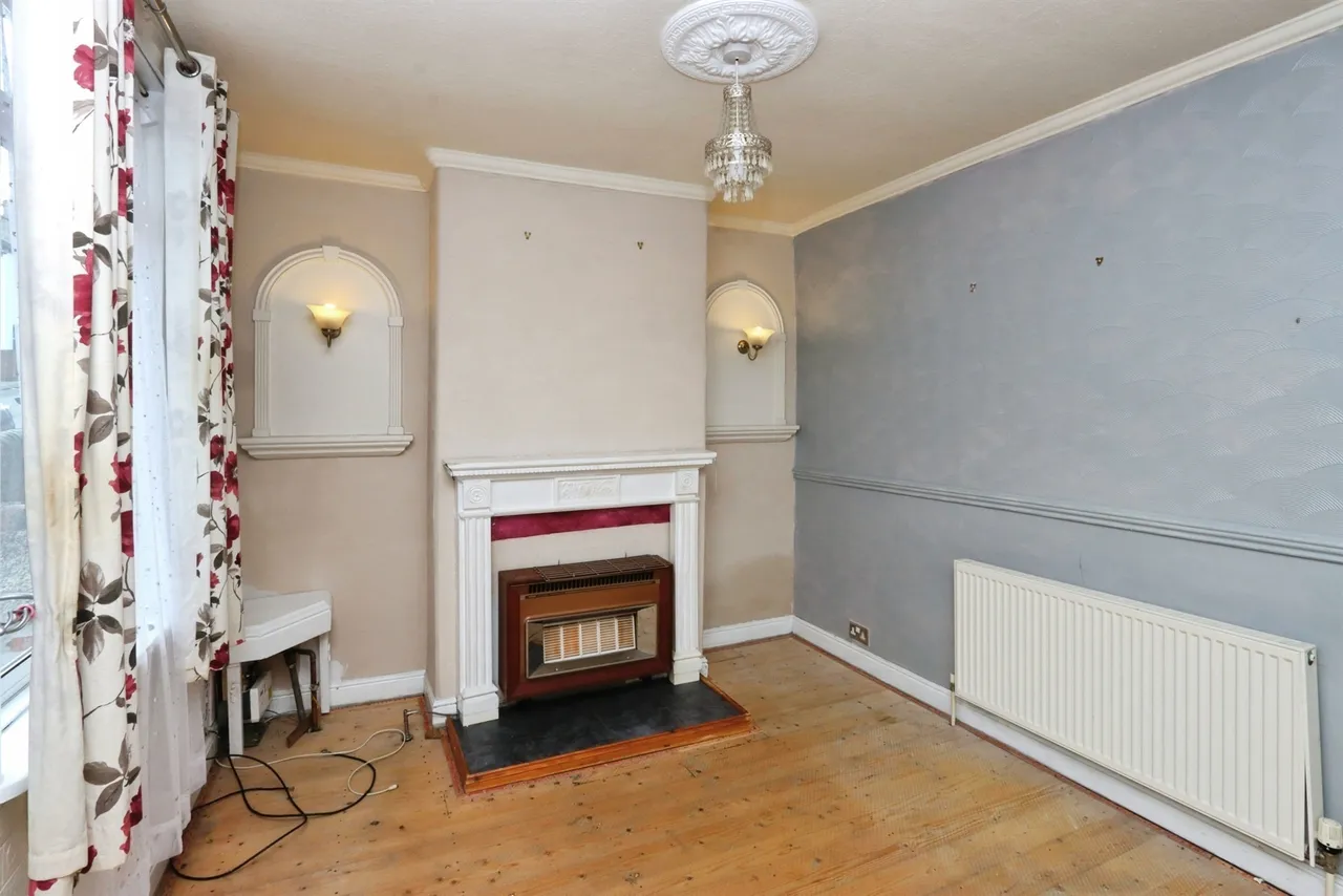 Sanforth Street, Chesterfield, photo 3