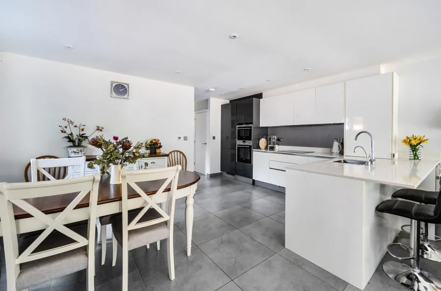 New Road, Ascot, SL5, photo 8