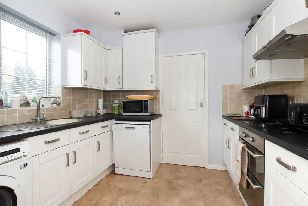 White Hart Drive, Hemel Hempstead, Hertfordshire, HP2 4JL, photo 2
