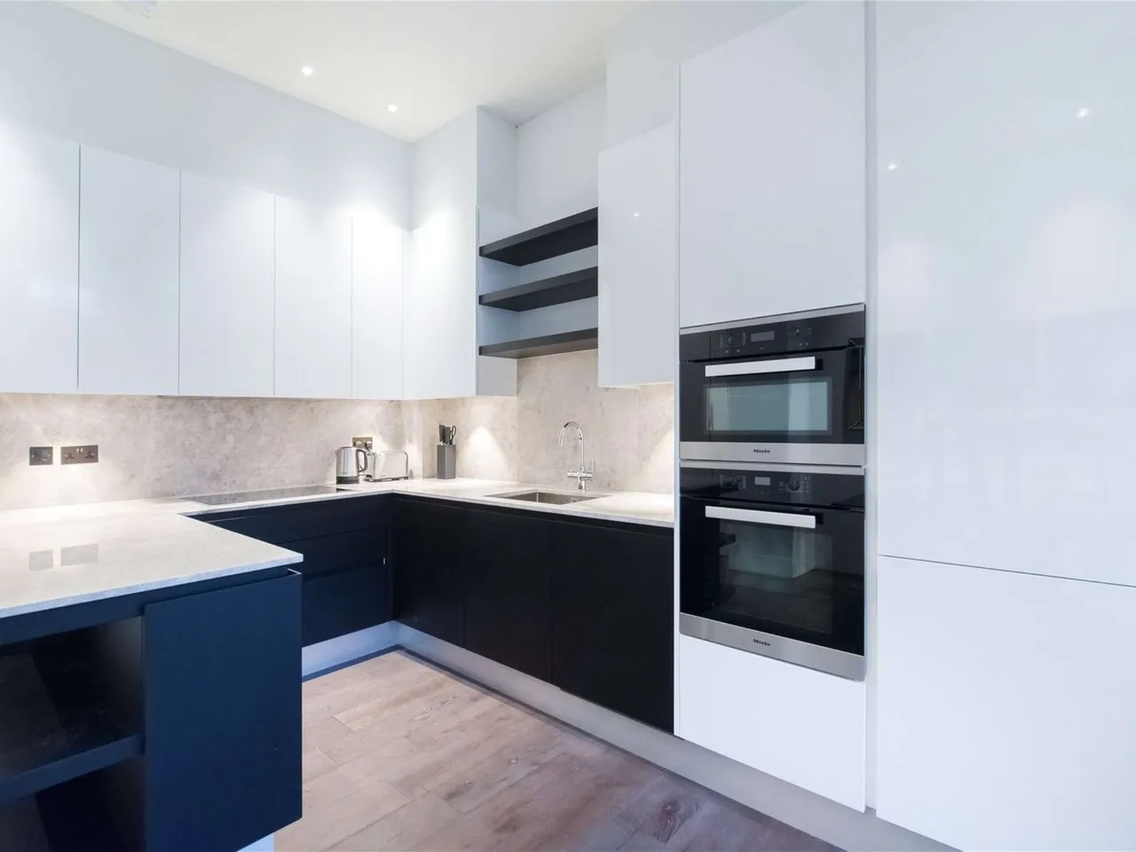 Dover House, 170 Westminster Bridge Road, Waterloo, London, SE1 7RW, photo 5