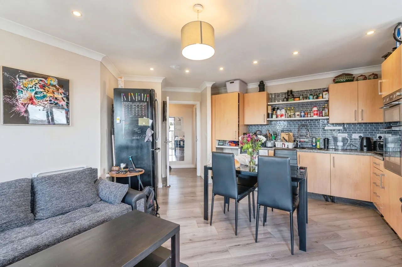 Thames Road, Grays, Essex, RM17, photo 2