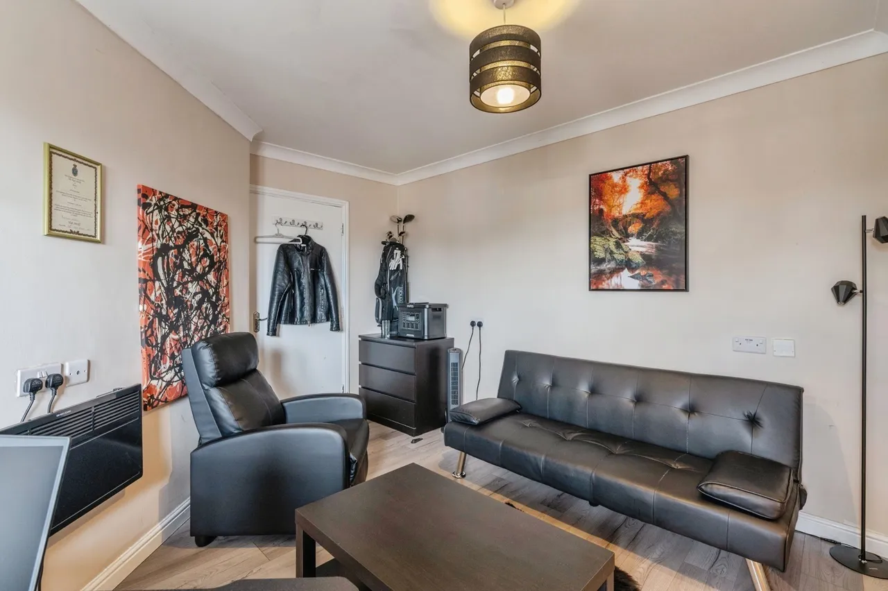 Thames Road, Grays, Essex, RM17, photo 12