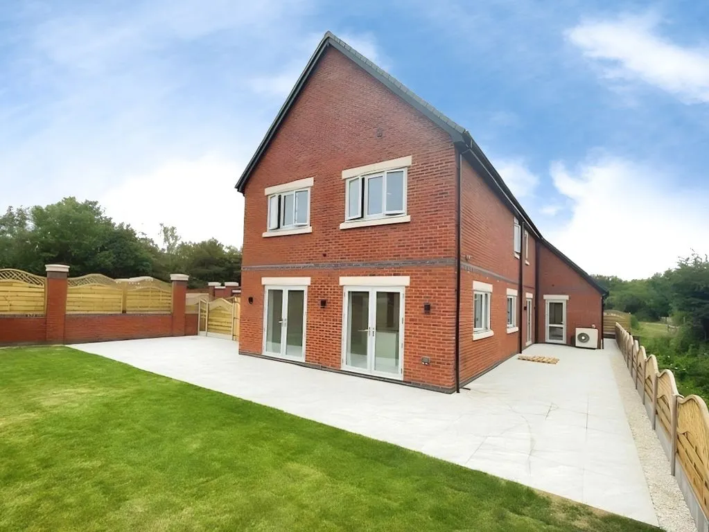 Turnbull Road, Fradley, WS13, photo 9