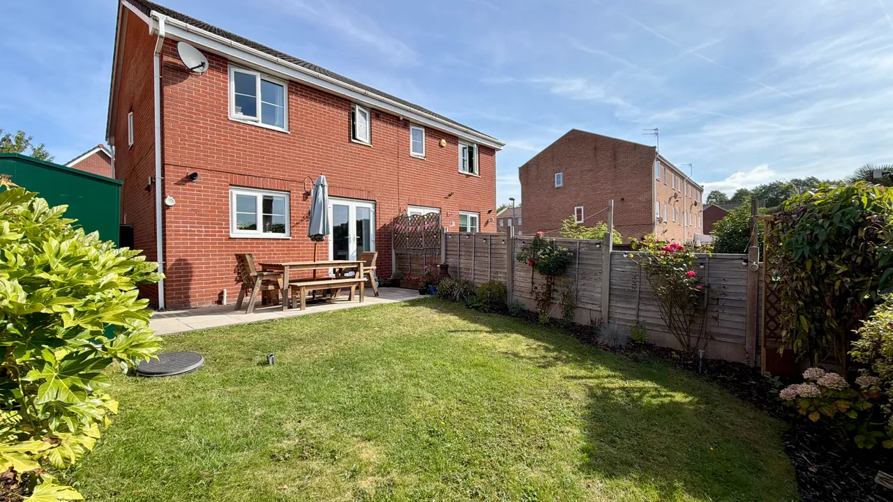 Zorbit Mews, Hyde, SK14, photo 18