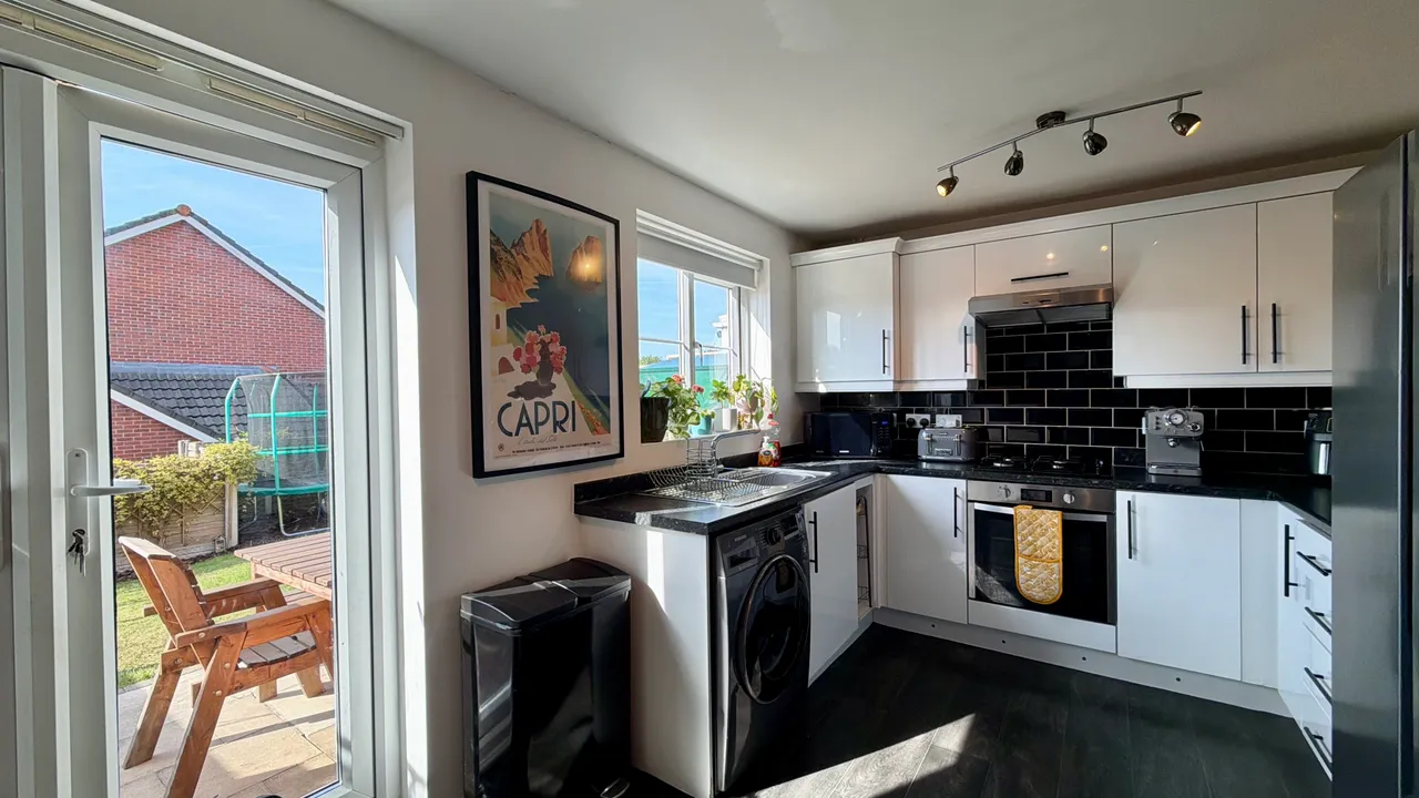 Zorbit Mews, Hyde, SK14, photo 5
