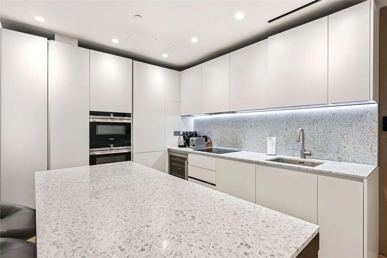 Wood Crescent, London, W12 7GN, photo 10