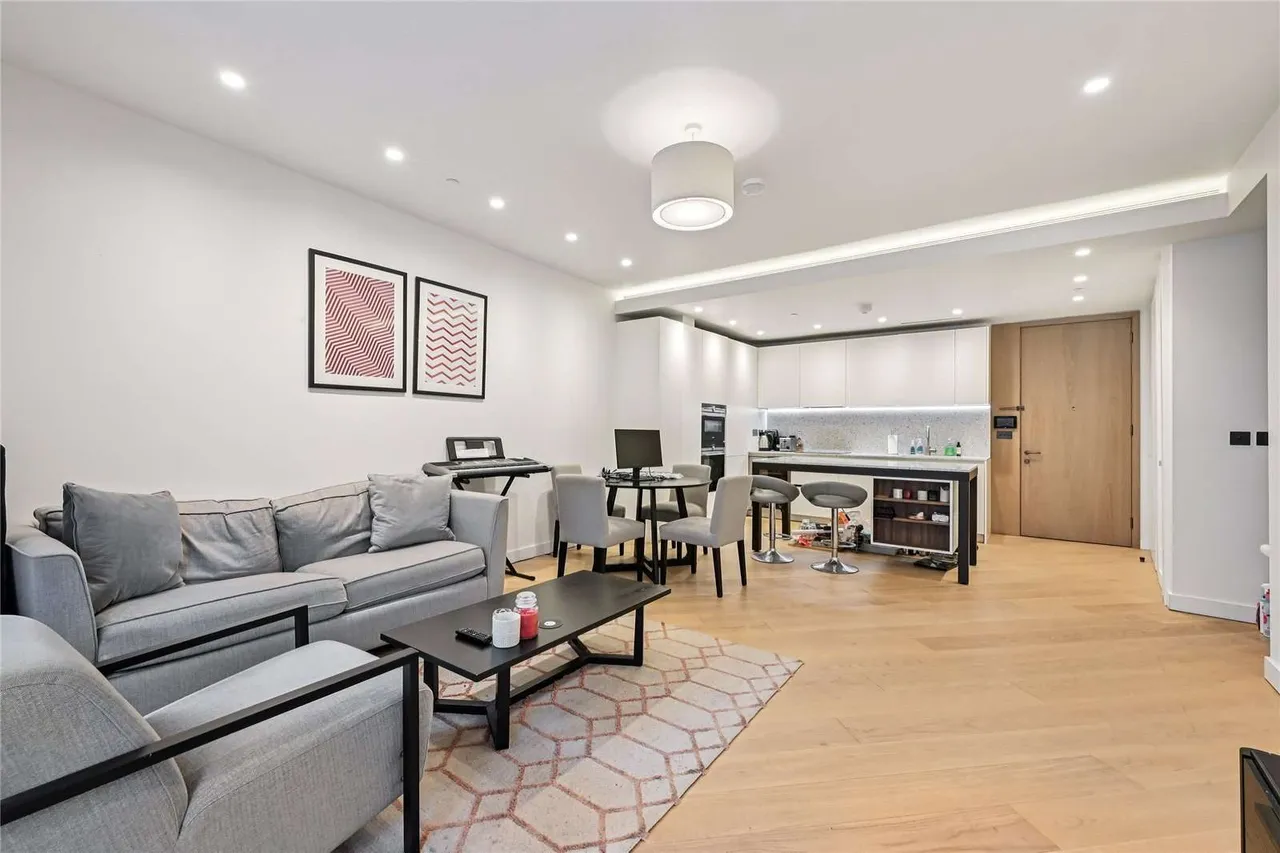 Wood Crescent, London, W12 7GN, photo 4