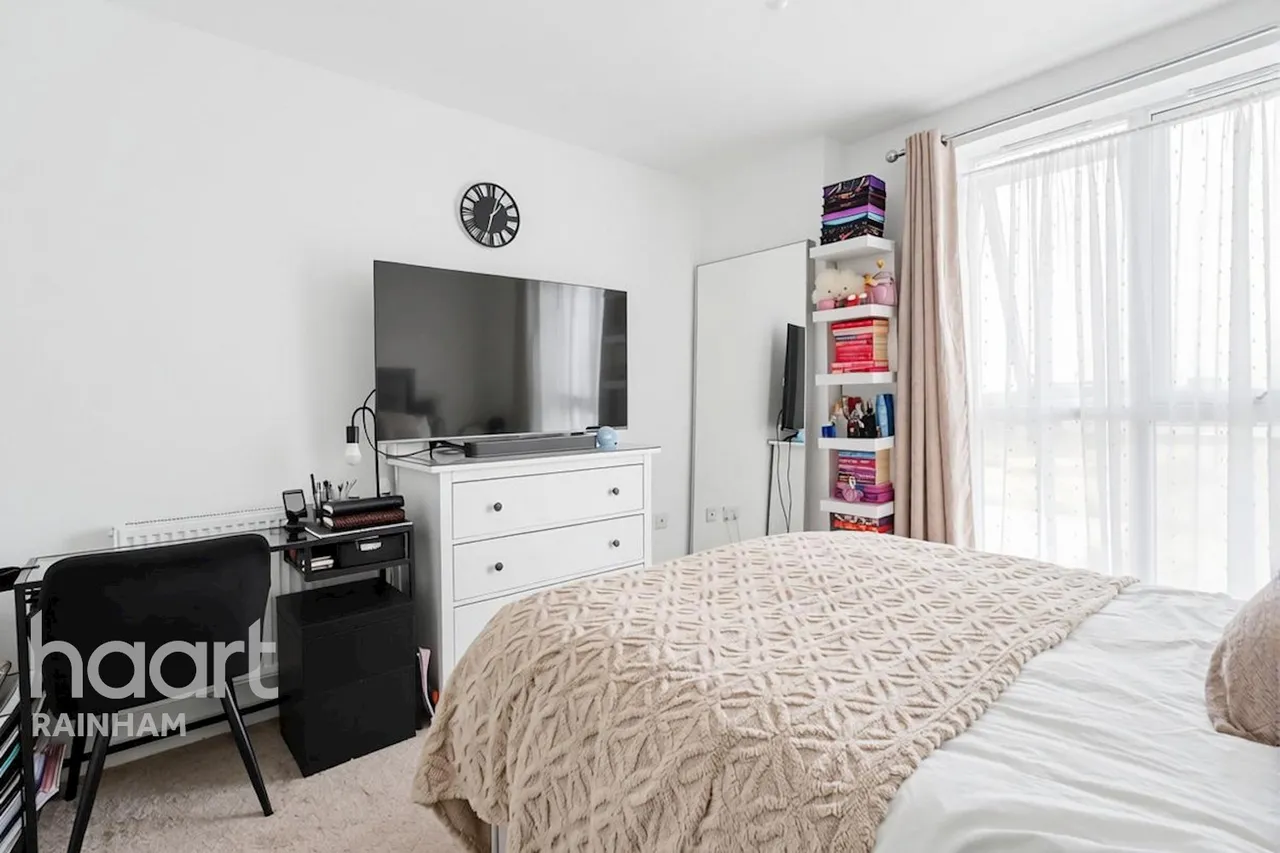 Halewood Way, Rainham, RM13, photo 9