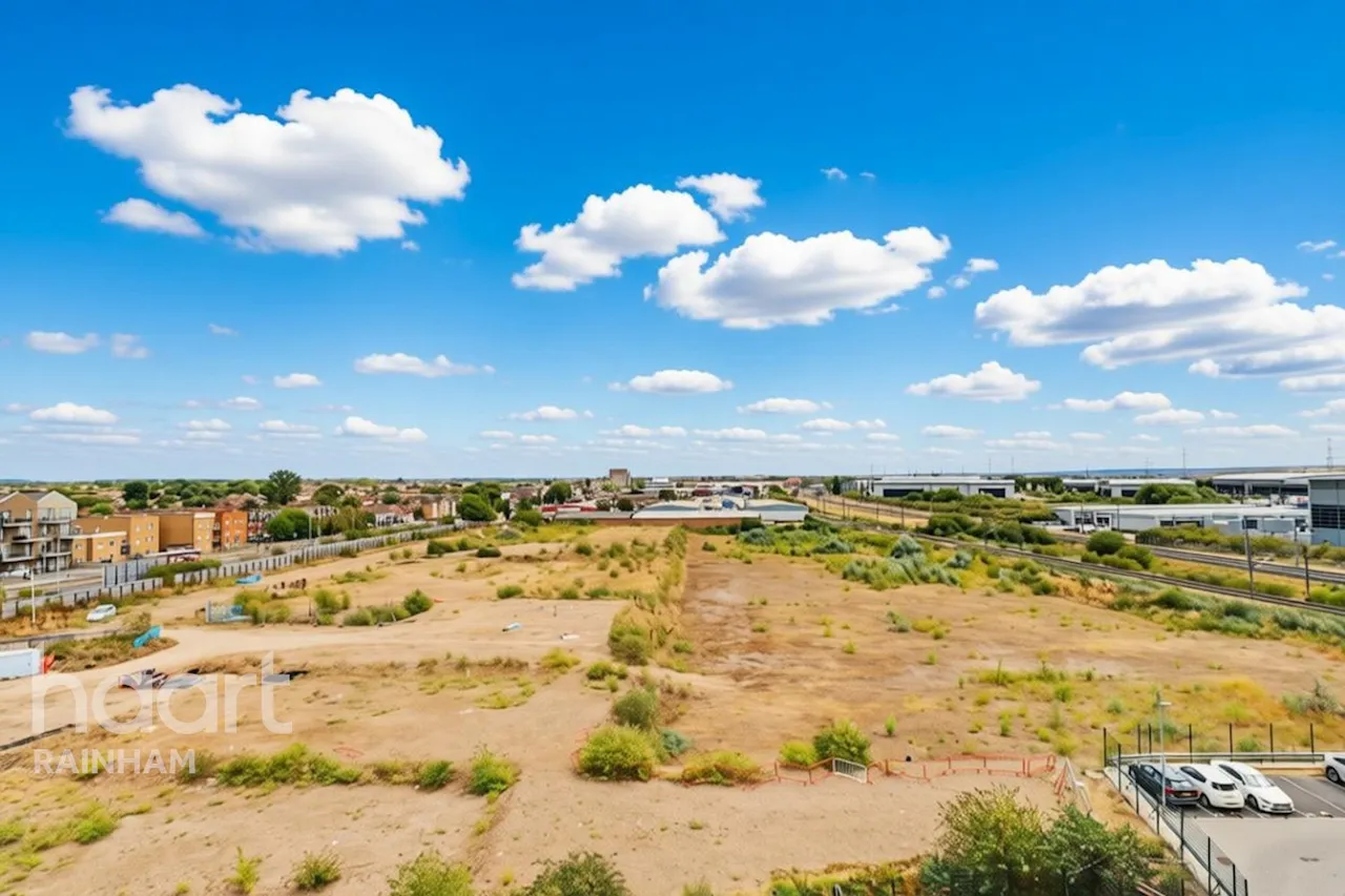 Halewood Way, Rainham, RM13, photo 12