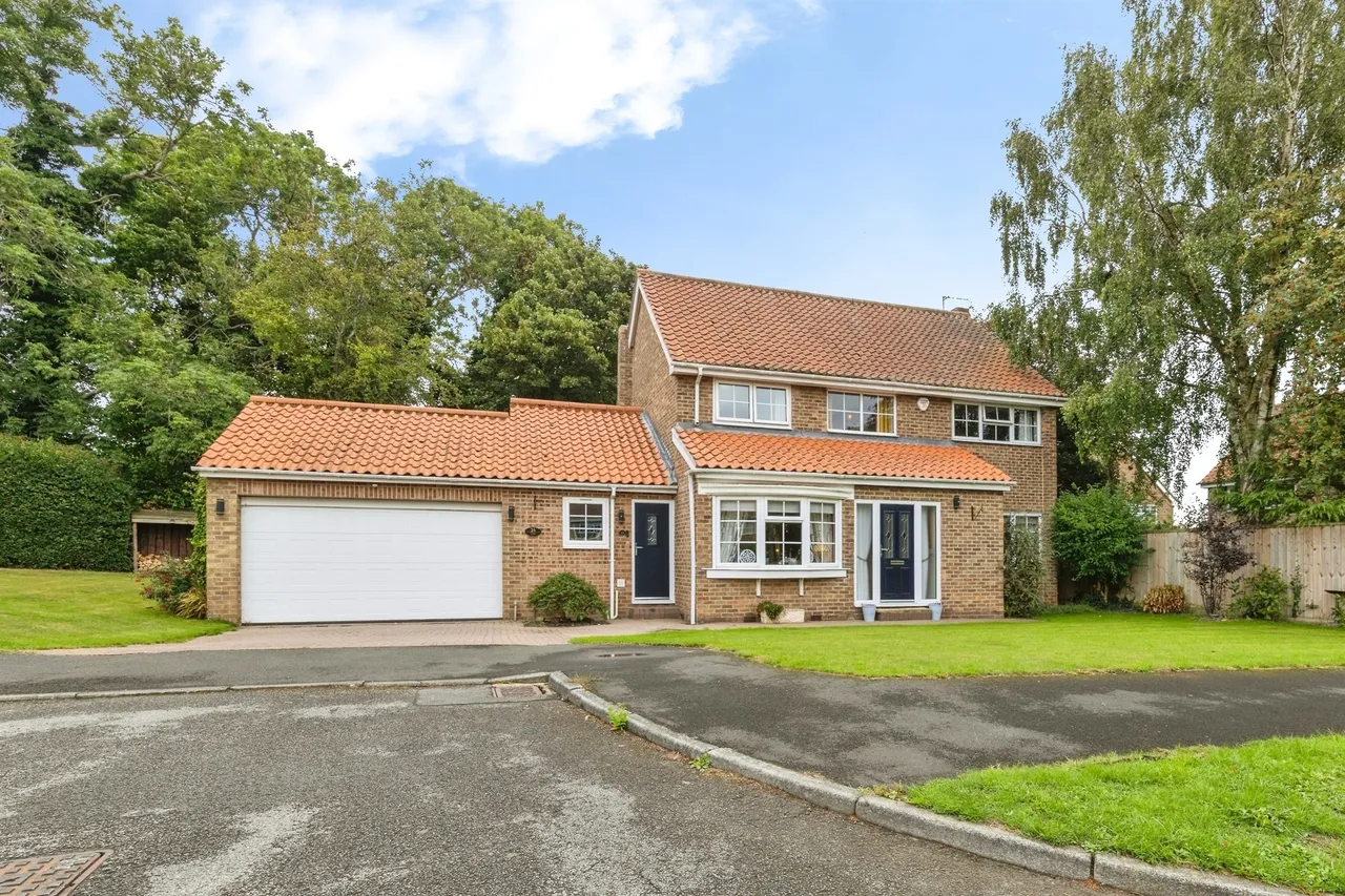 College Close, Dalton Piercy, Hartlepool, photo 2