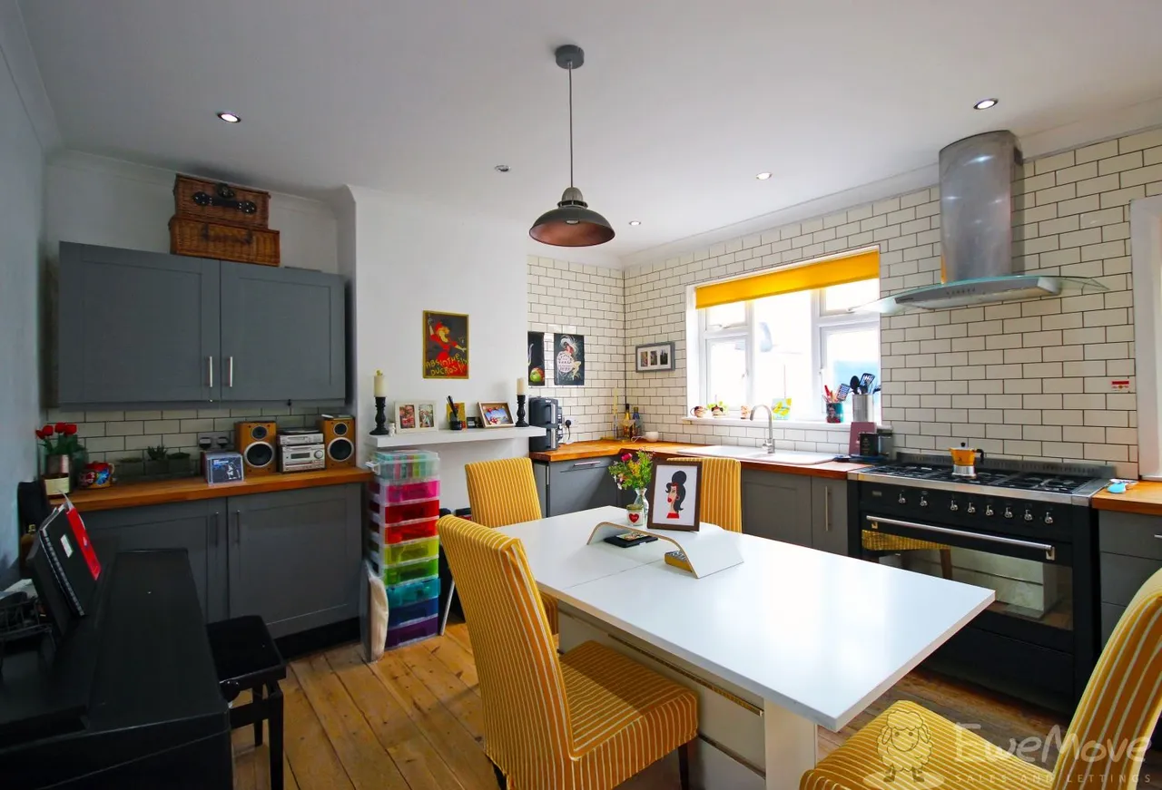Park Avenue, Northfleet, DA11, photo 4