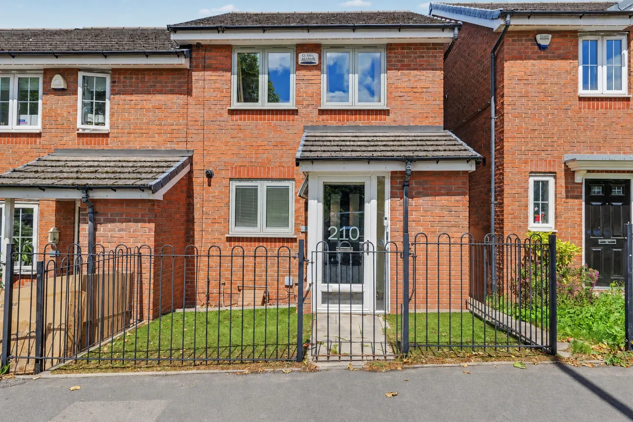 Lythalls Lane, Coventry, CV6, photo 4