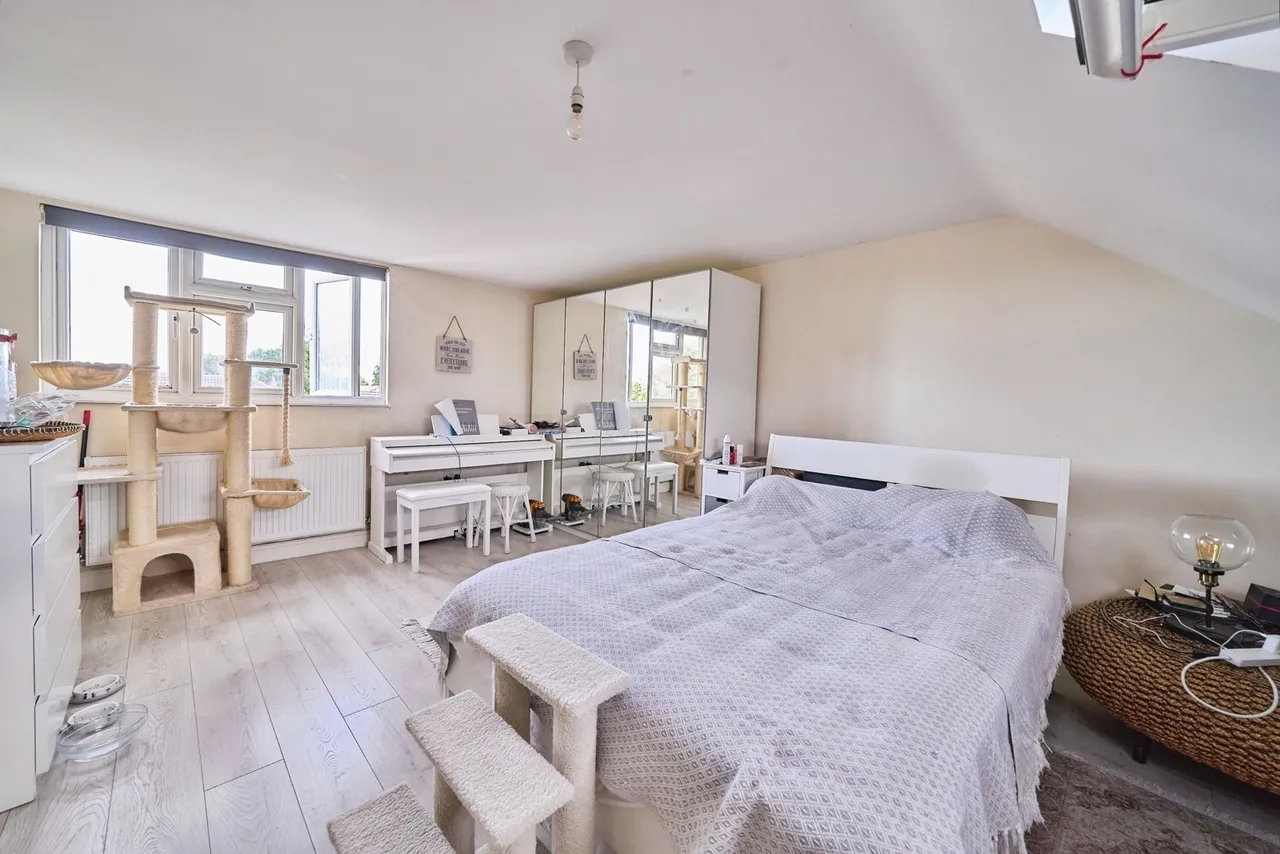 Kingsley Road, Ilford, IG6, photo 19