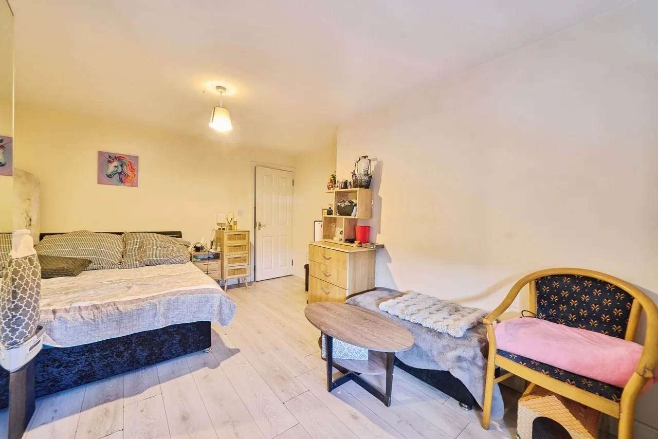 Kingsley Road, Ilford, IG6, photo 13
