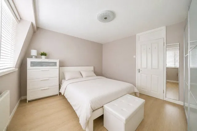 Croombs Road, London, E16, photo 10