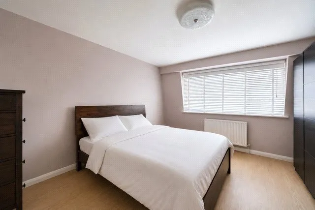 Croombs Road, London, E16, photo 12