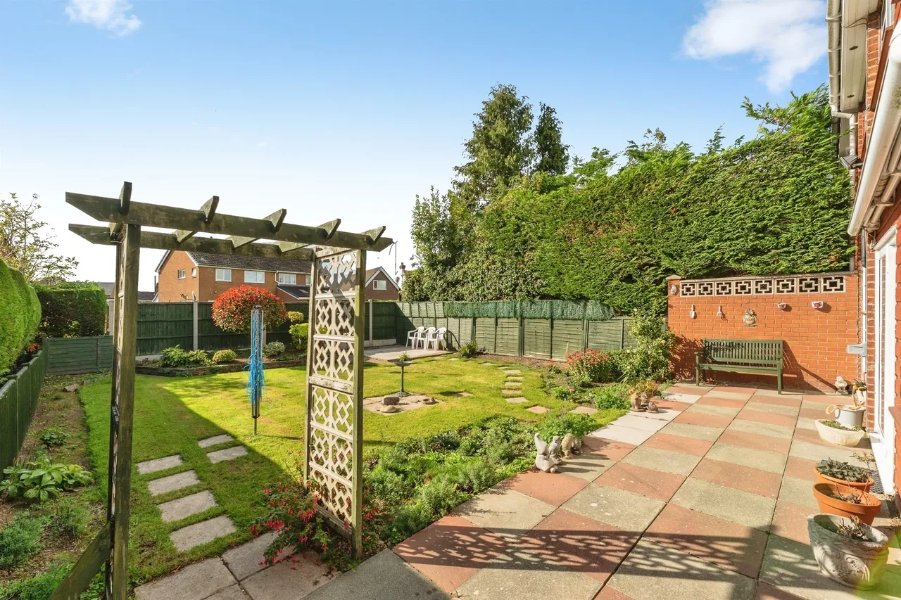 Saughall Road, Blacon, CH1, photo 20