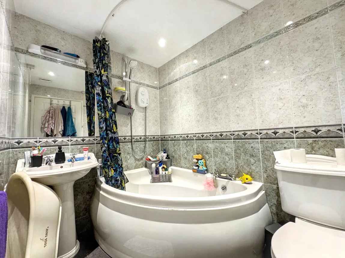 Foryd Road, Kinmel Bay, Conwy, LL18 5LS, photo 9