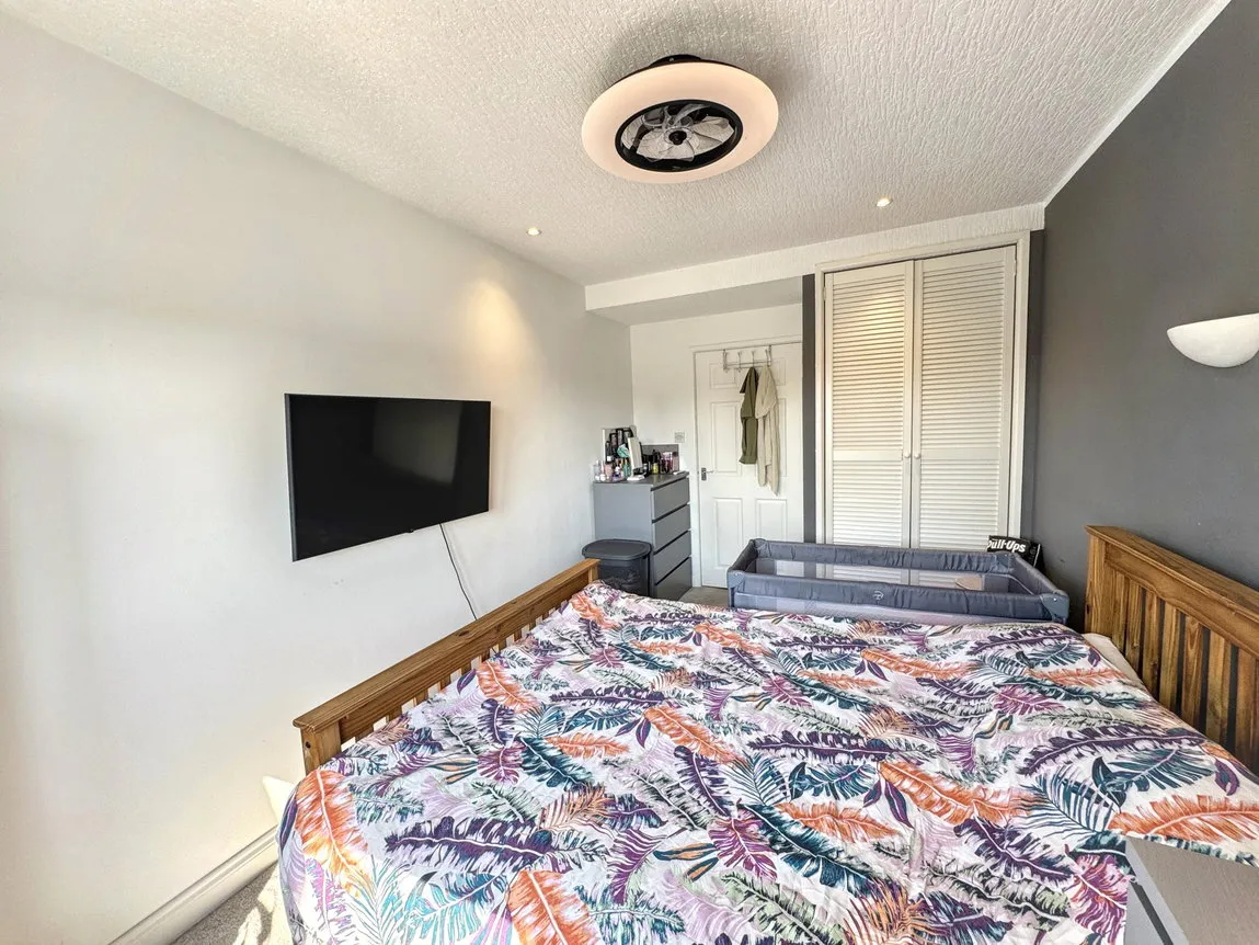 Foryd Road, Kinmel Bay, Conwy, LL18 5LS, photo 8