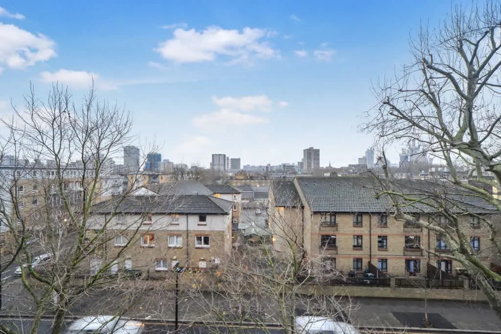 Upper North Street, E14, photo 18