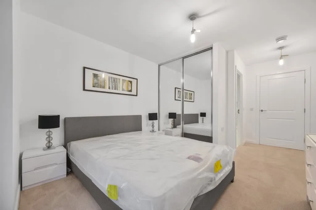 Upper North Street, E14, photo 14