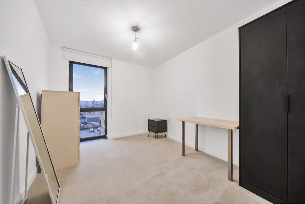Upper North Street, E14, photo 8