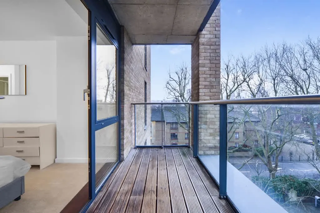Upper North Street, E14, photo 15