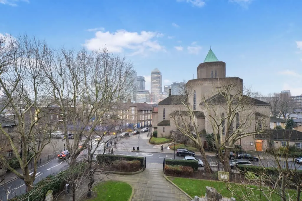 Upper North Street, E14, photo 16