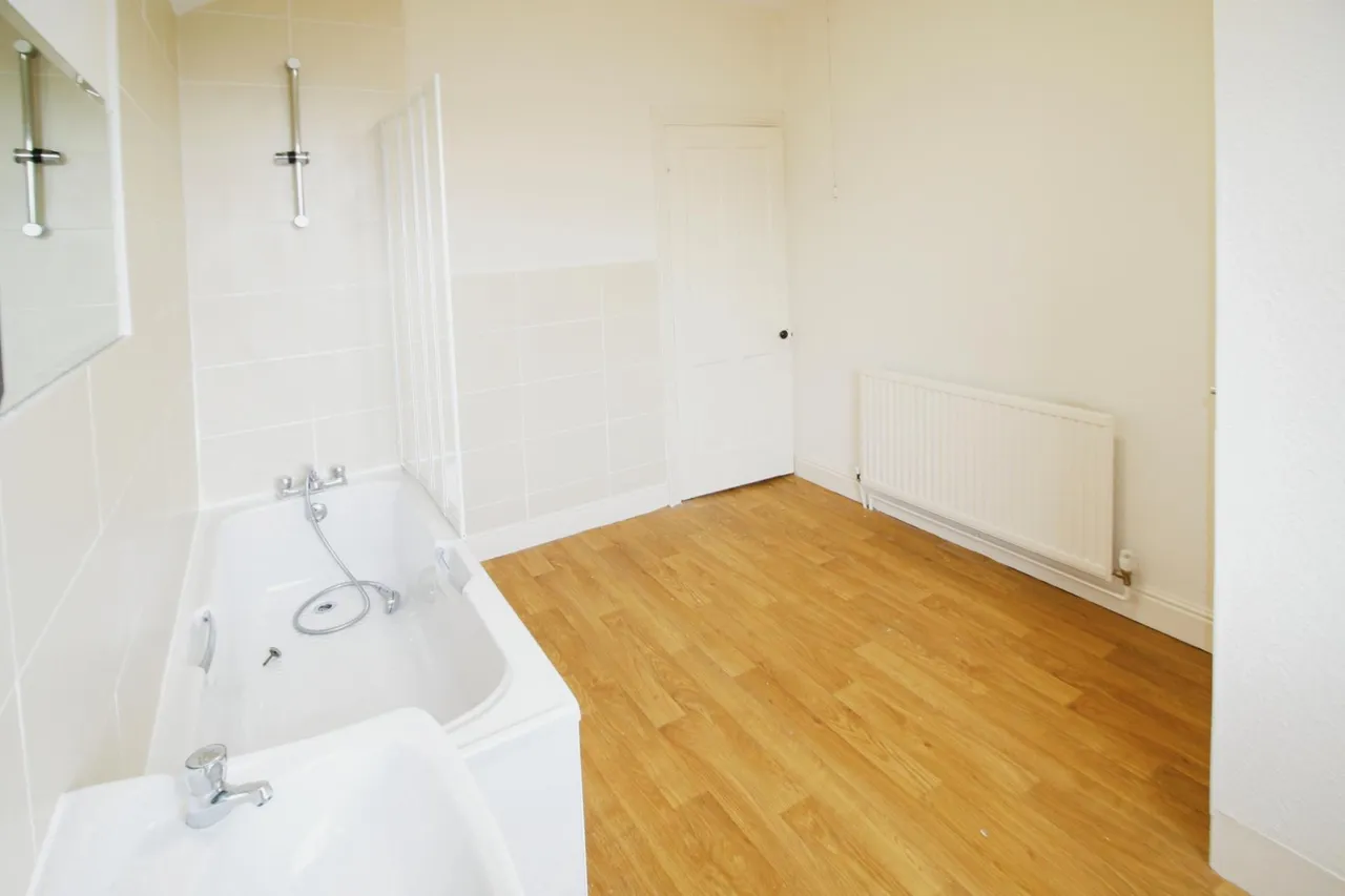Exeter Road, Nottingham, NG7, photo 10