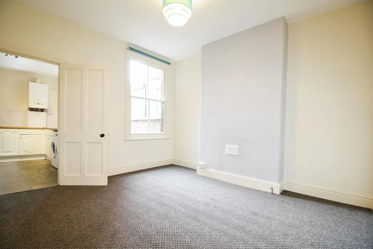 Exeter Road, Nottingham, NG7, photo 3
