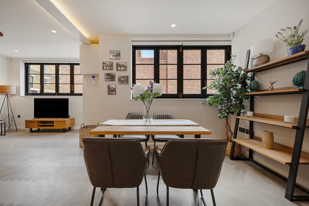 Huntsworth Mews, Marylebone, London, photo 7