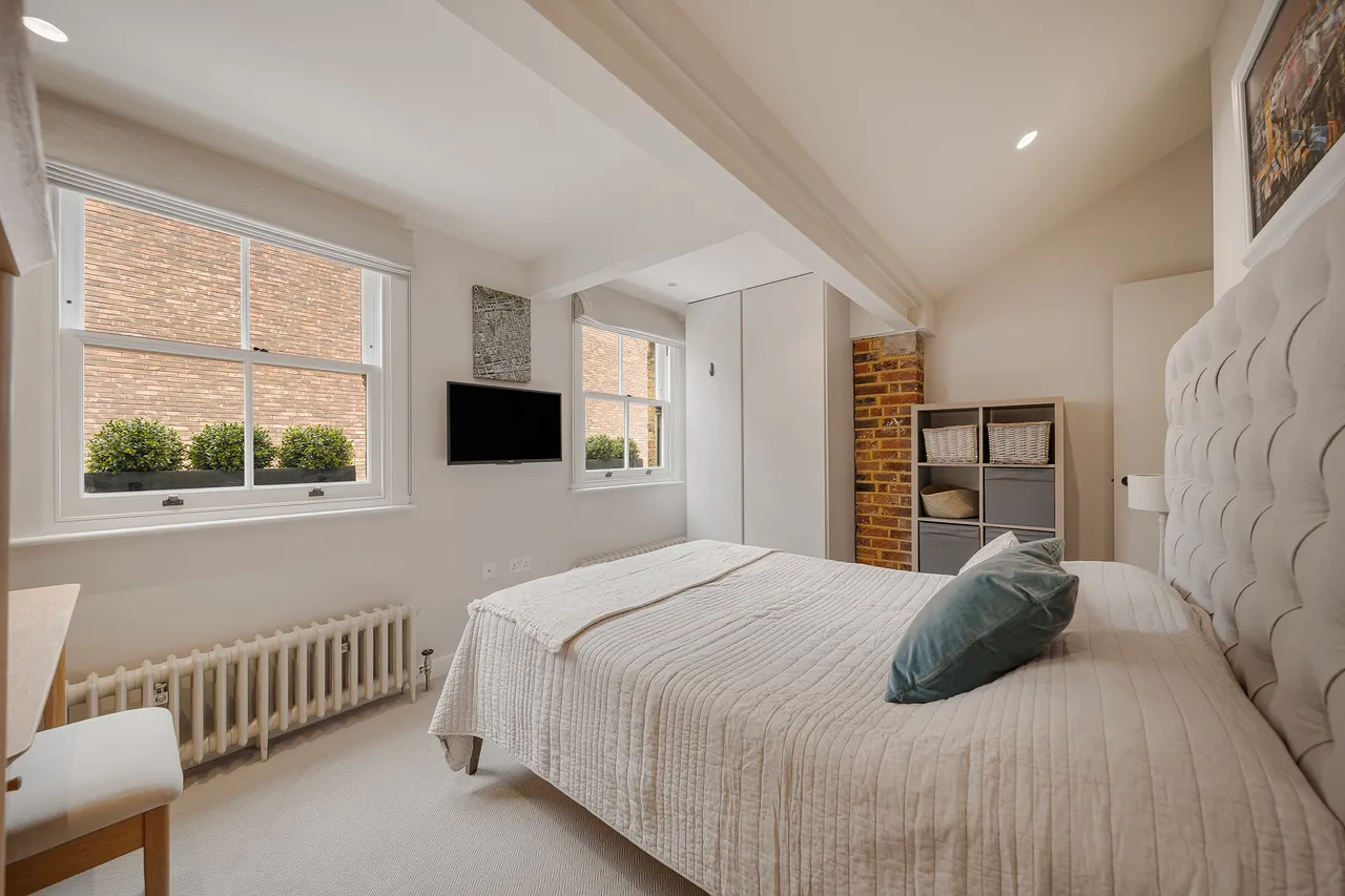 Huntsworth Mews, Marylebone, London, photo 10
