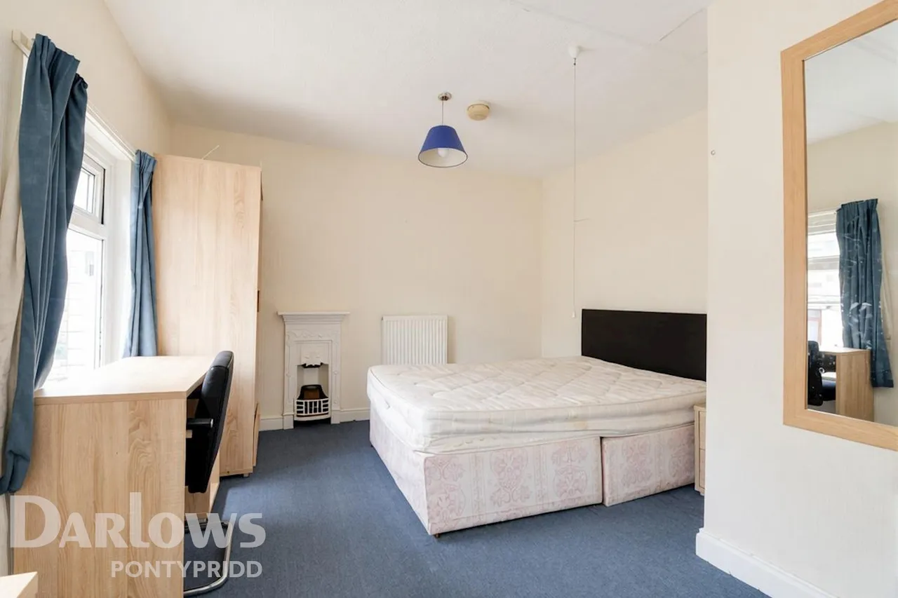 Kingsland Terrace, Pontypridd, photo 12