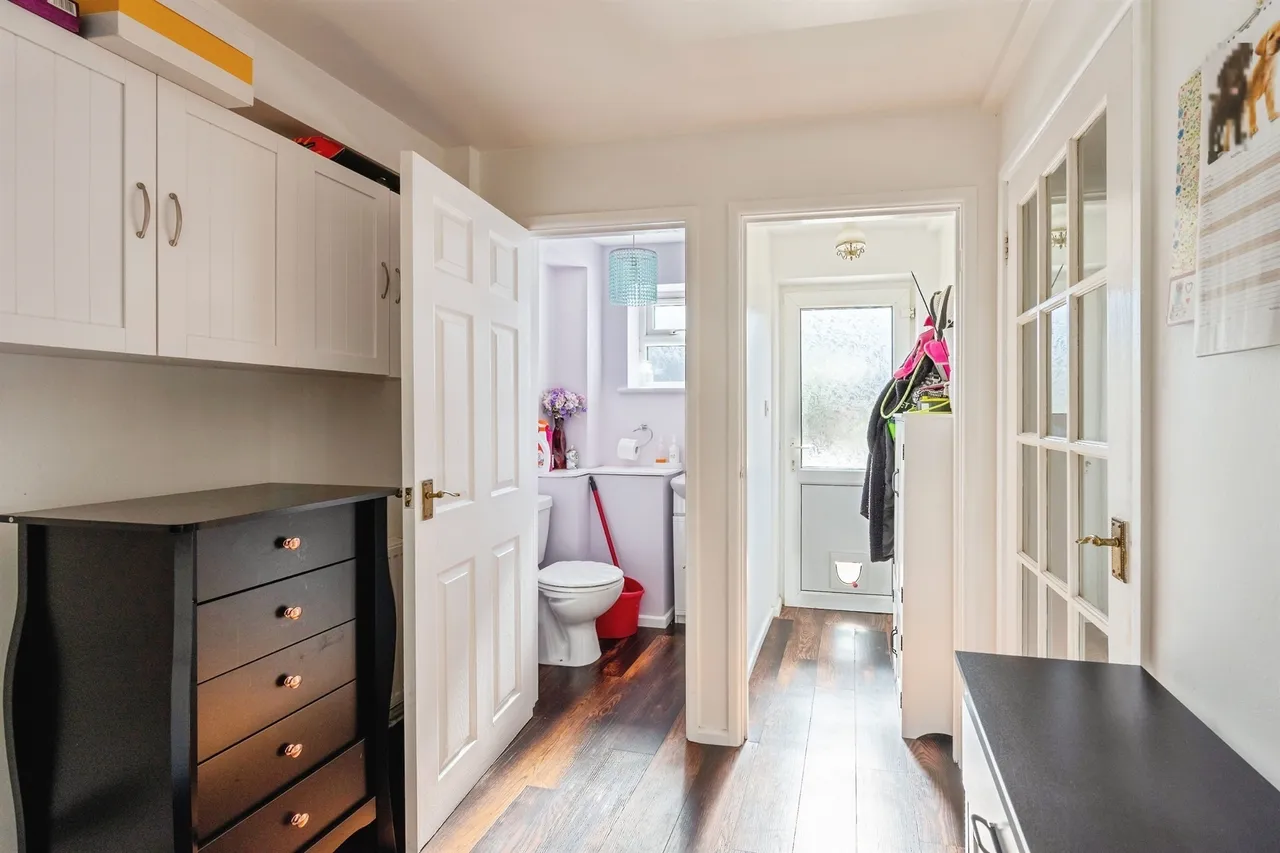 Hardens Mead, Chippenham, SN15, photo 9