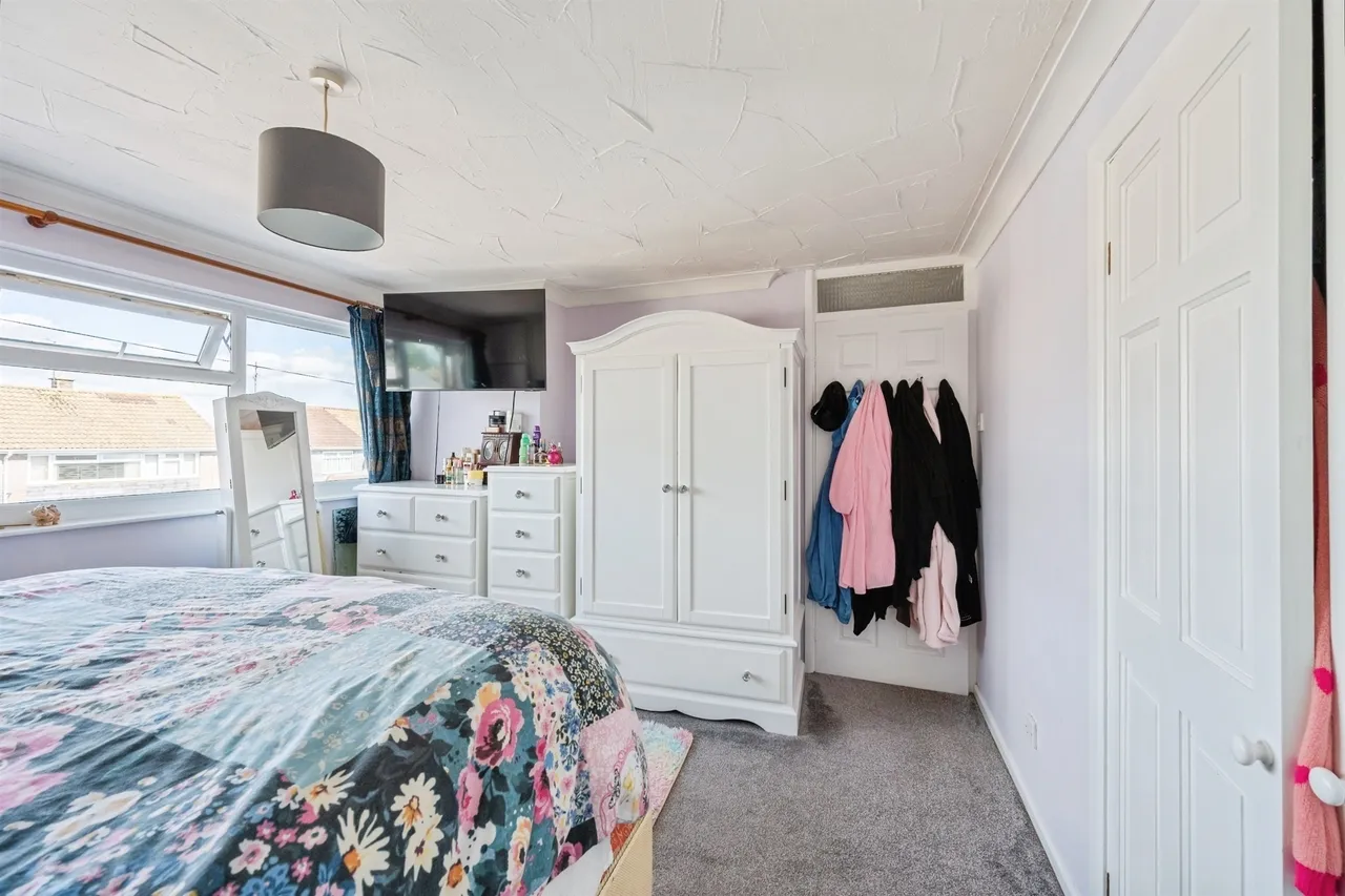 Hardens Mead, Chippenham, SN15, photo 11