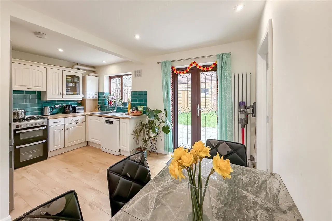 Wilstone Drive, St. Albans, AL4, photo 15