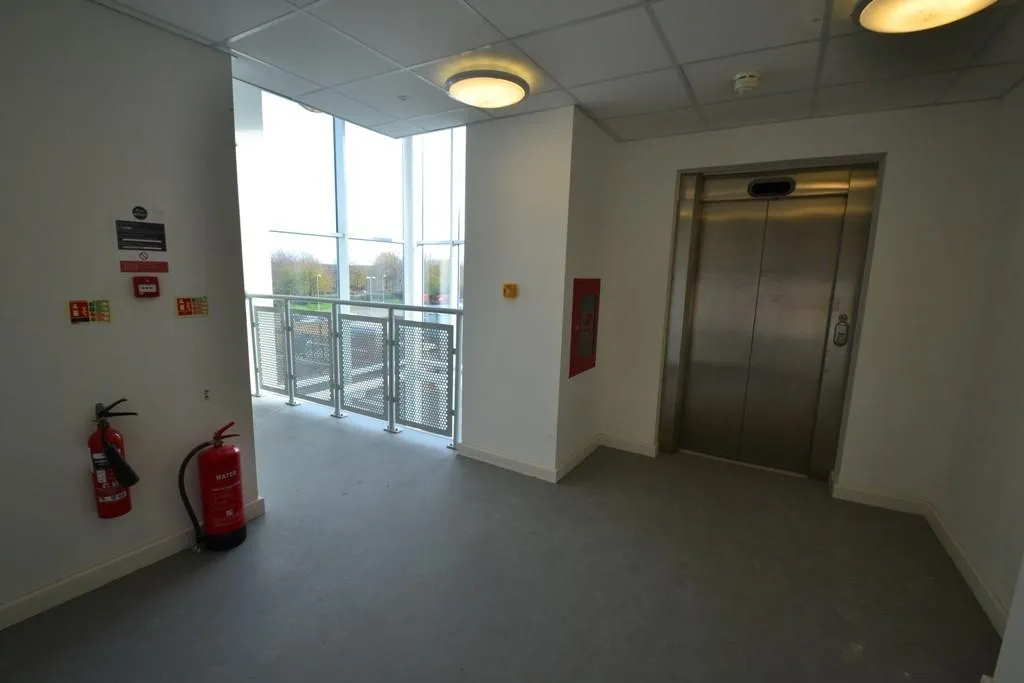 Misterton Court, Orton Plaza, PE2, photo 4