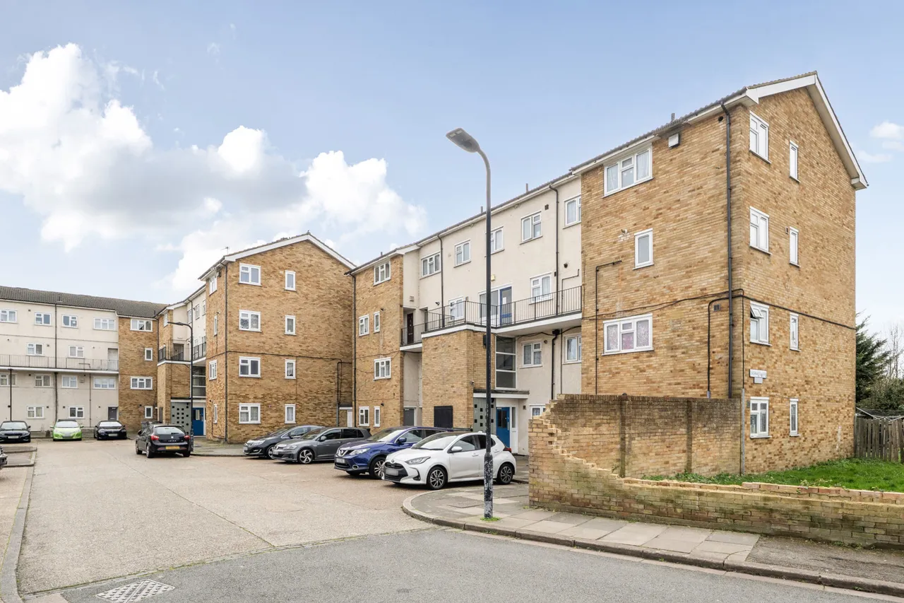 Radcliffe Way, Northolt, UB5, photo 22