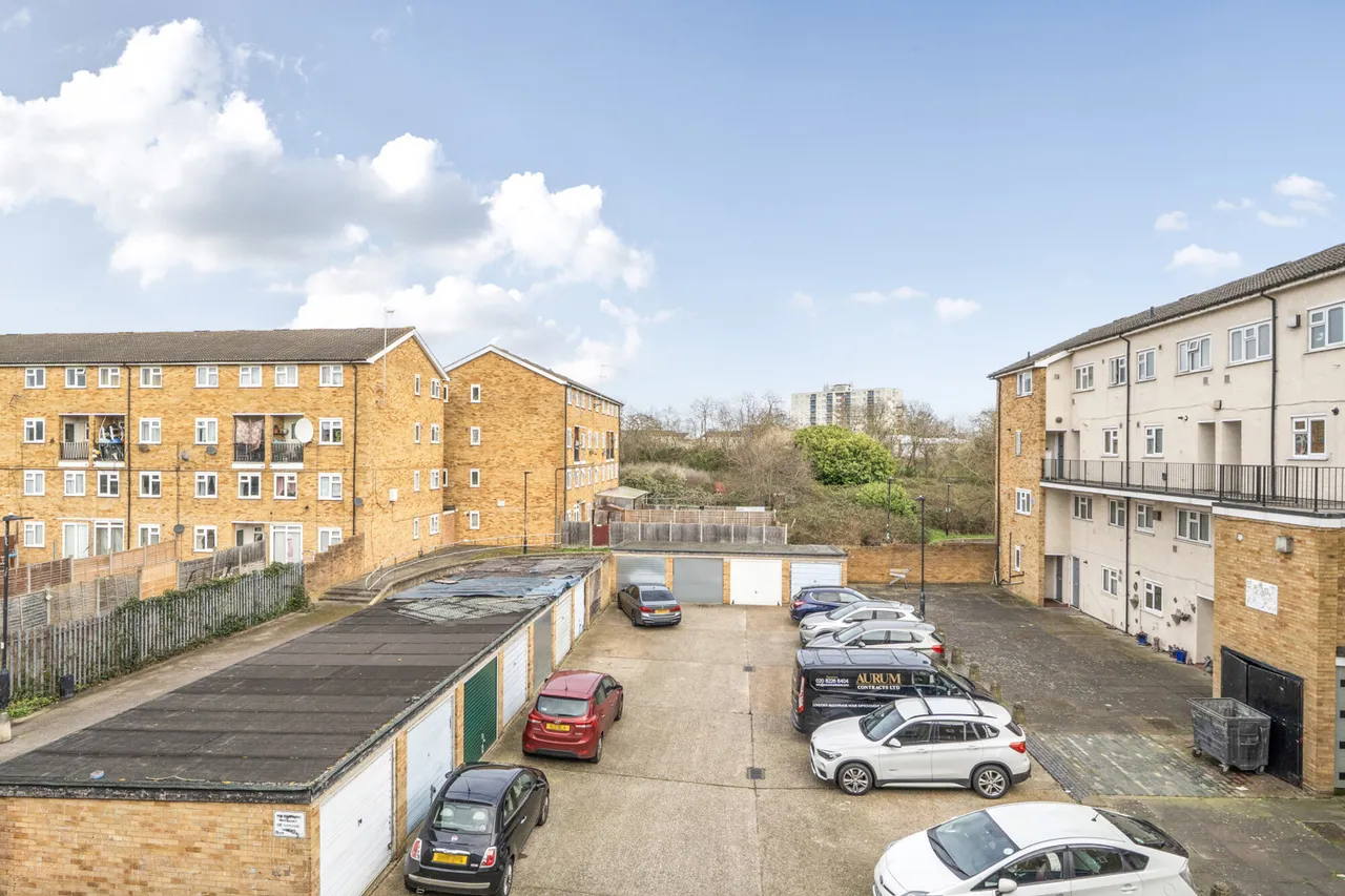 Radcliffe Way, Northolt, UB5, photo 19