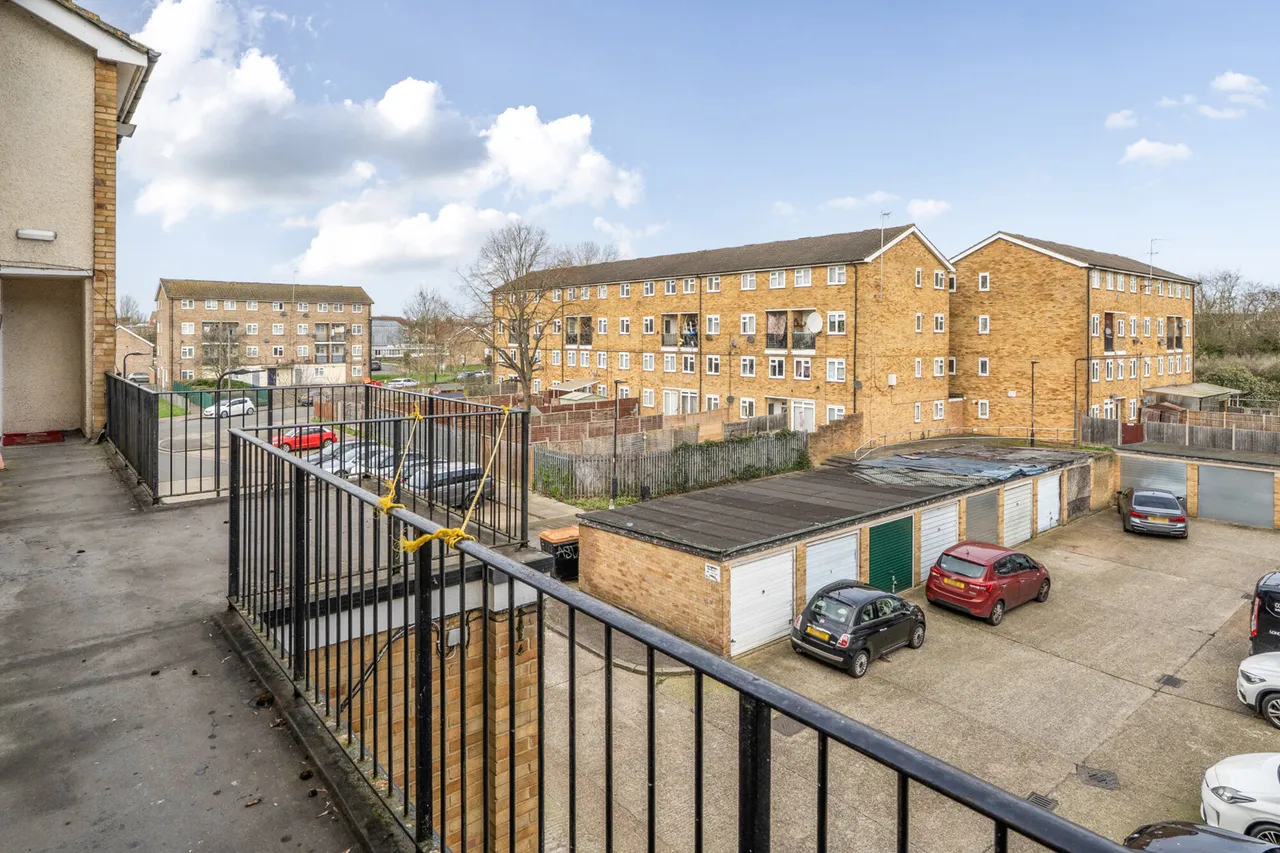 Radcliffe Way, Northolt, UB5, photo 10