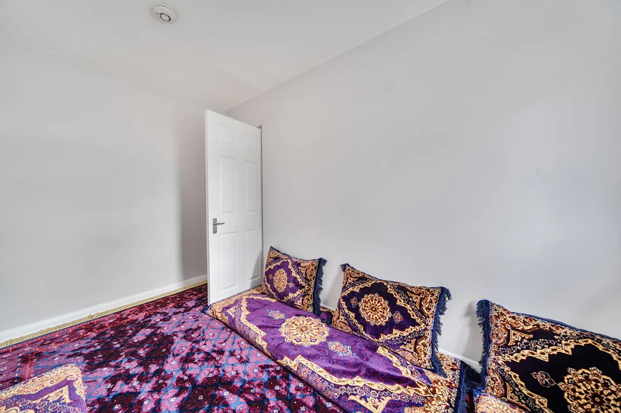 Radcliffe Way, Northolt, UB5, photo 11
