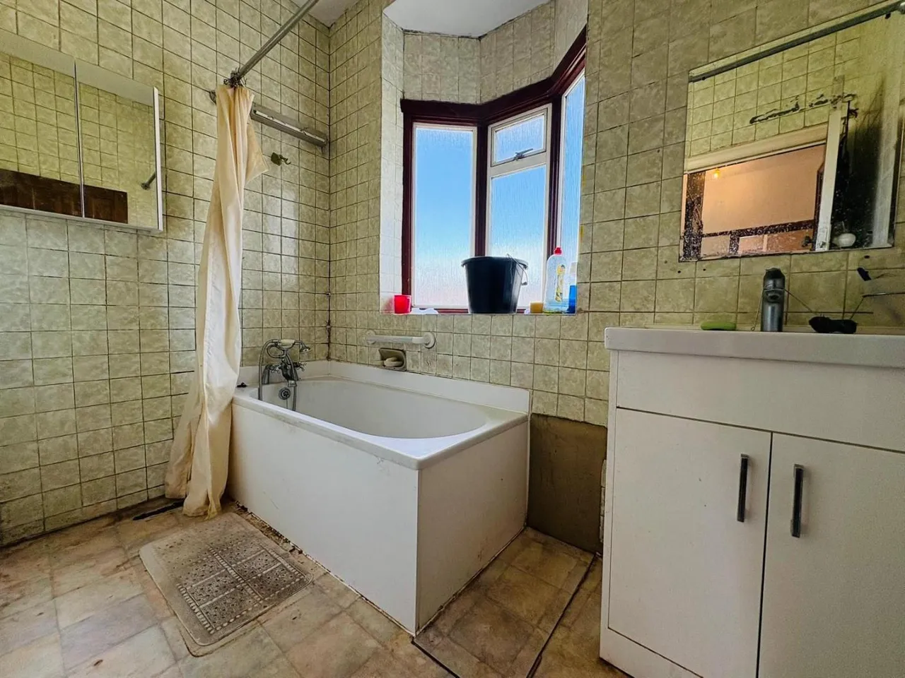 Hale Lane, Mill Hill, NW7, London, photo 8